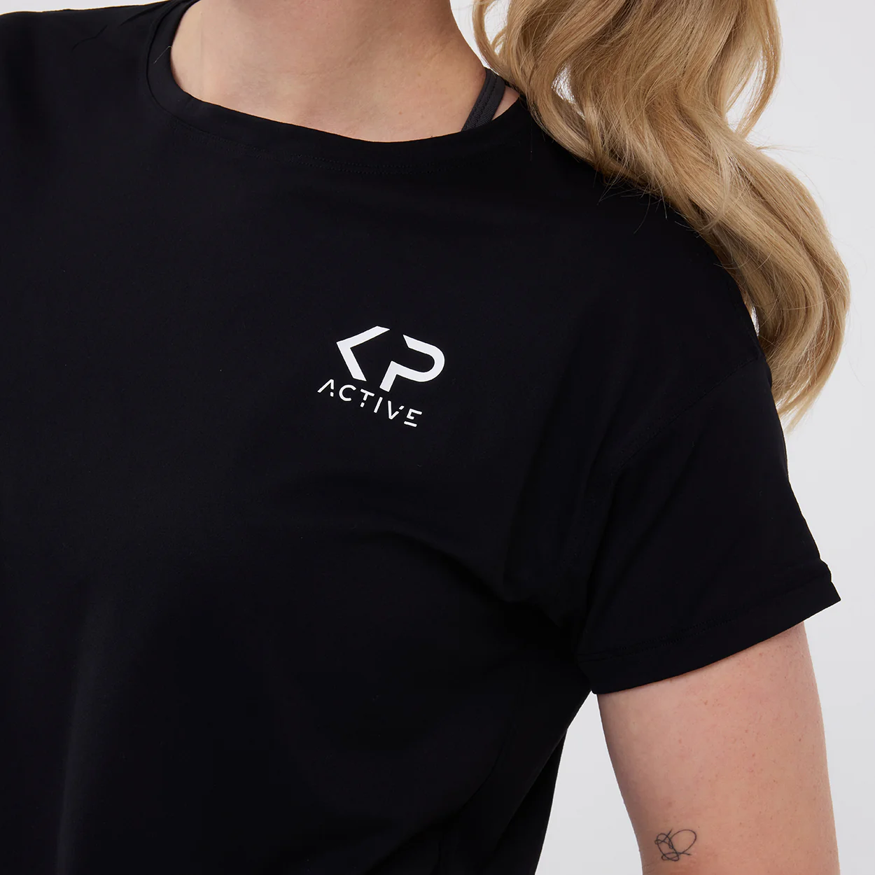 Cropped T-shirt Black - Image 3