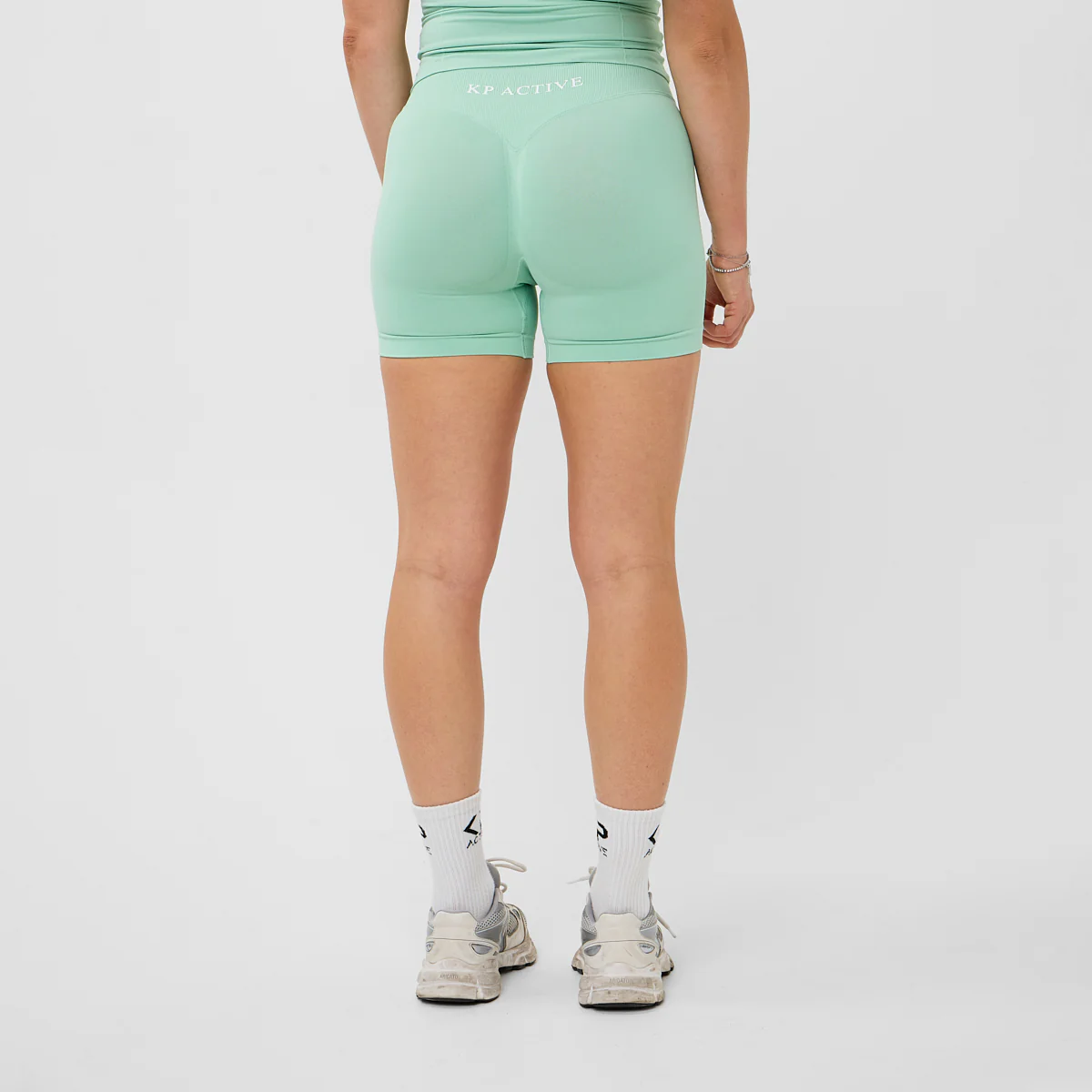 SEASONAL MINT GREEN SHORT - Image 5