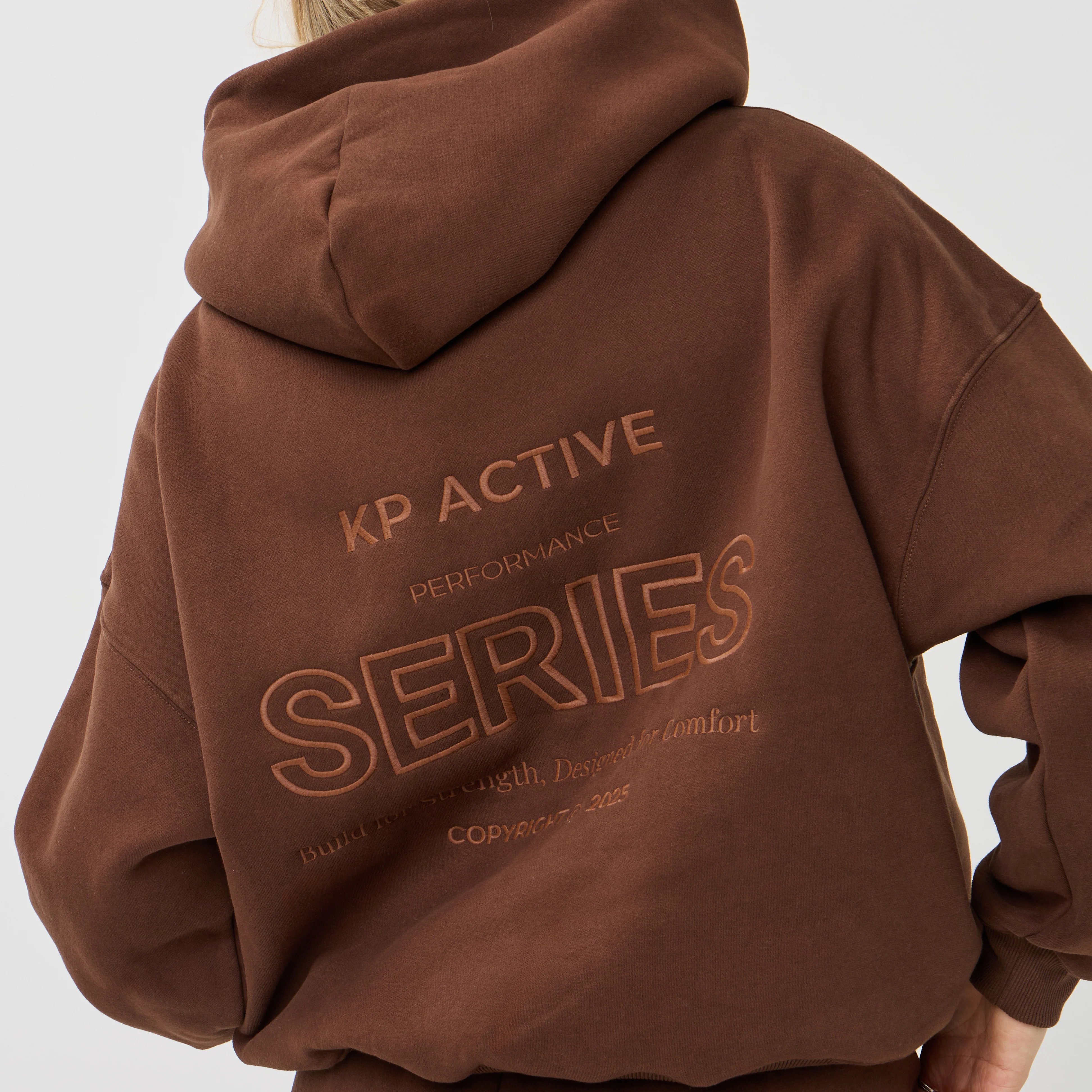 SERIES HOODIE BROWN - Image 3