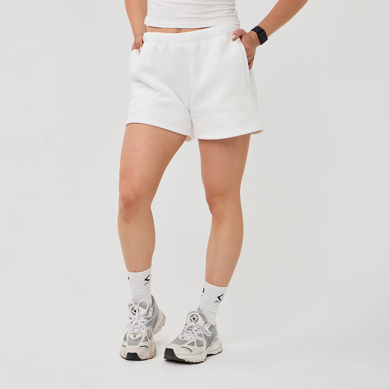 SERIES SHORT WHITE - Image 3