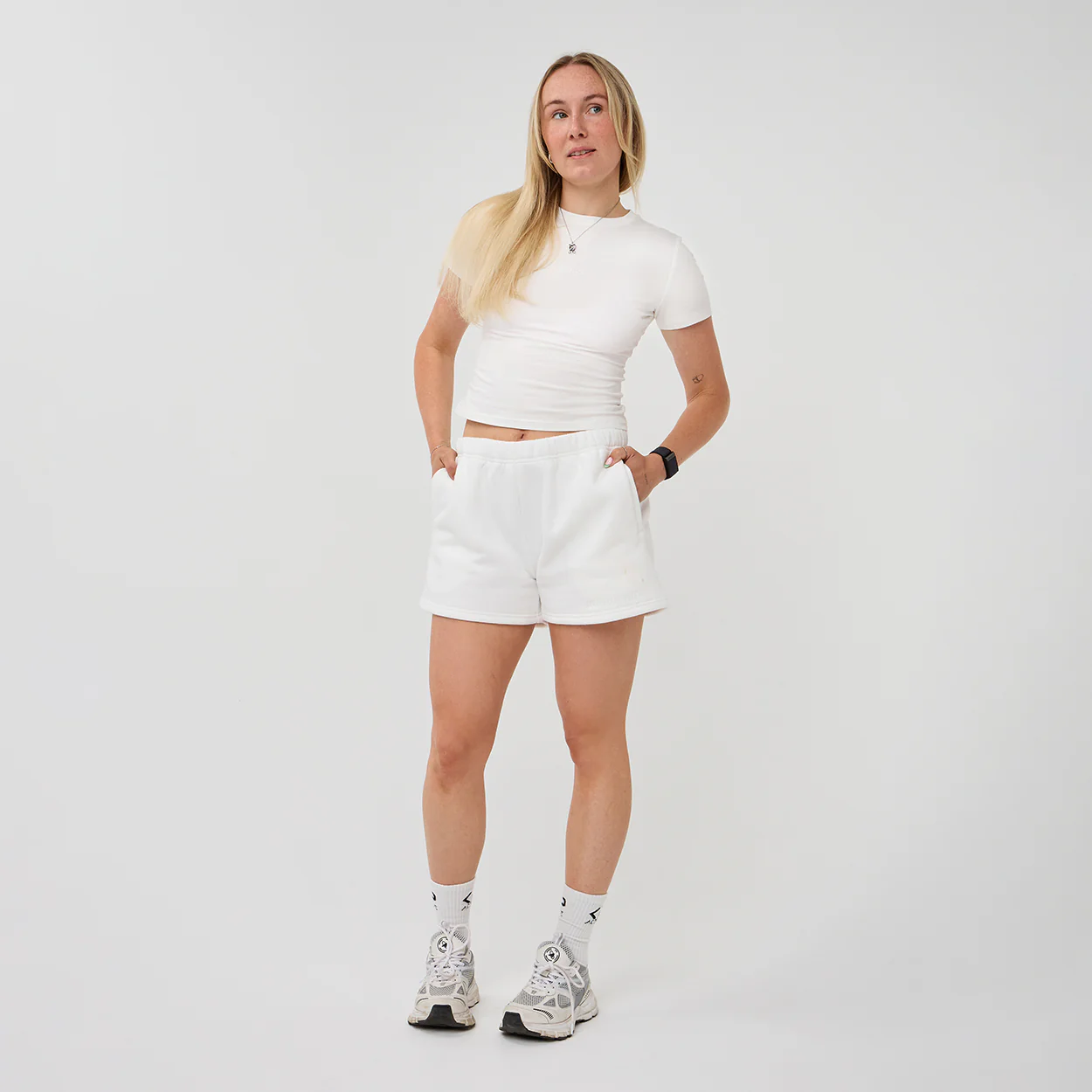 SERIES SHORT WHITE - Image 6