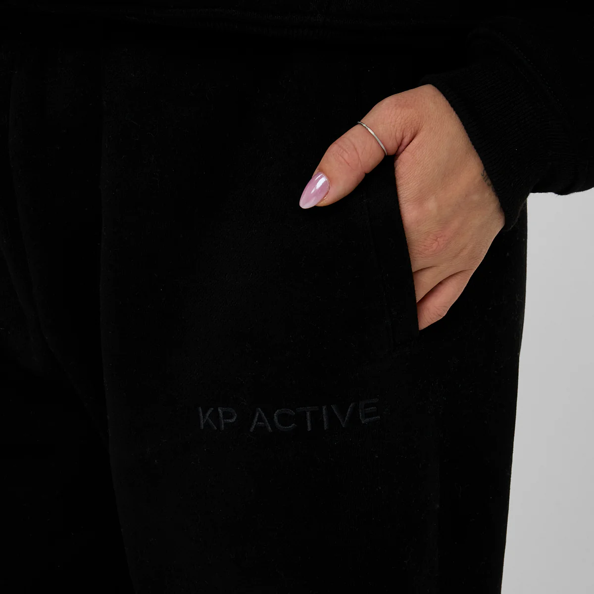 SERIES STRAIGHT JOGGER BLACK - Image 4
