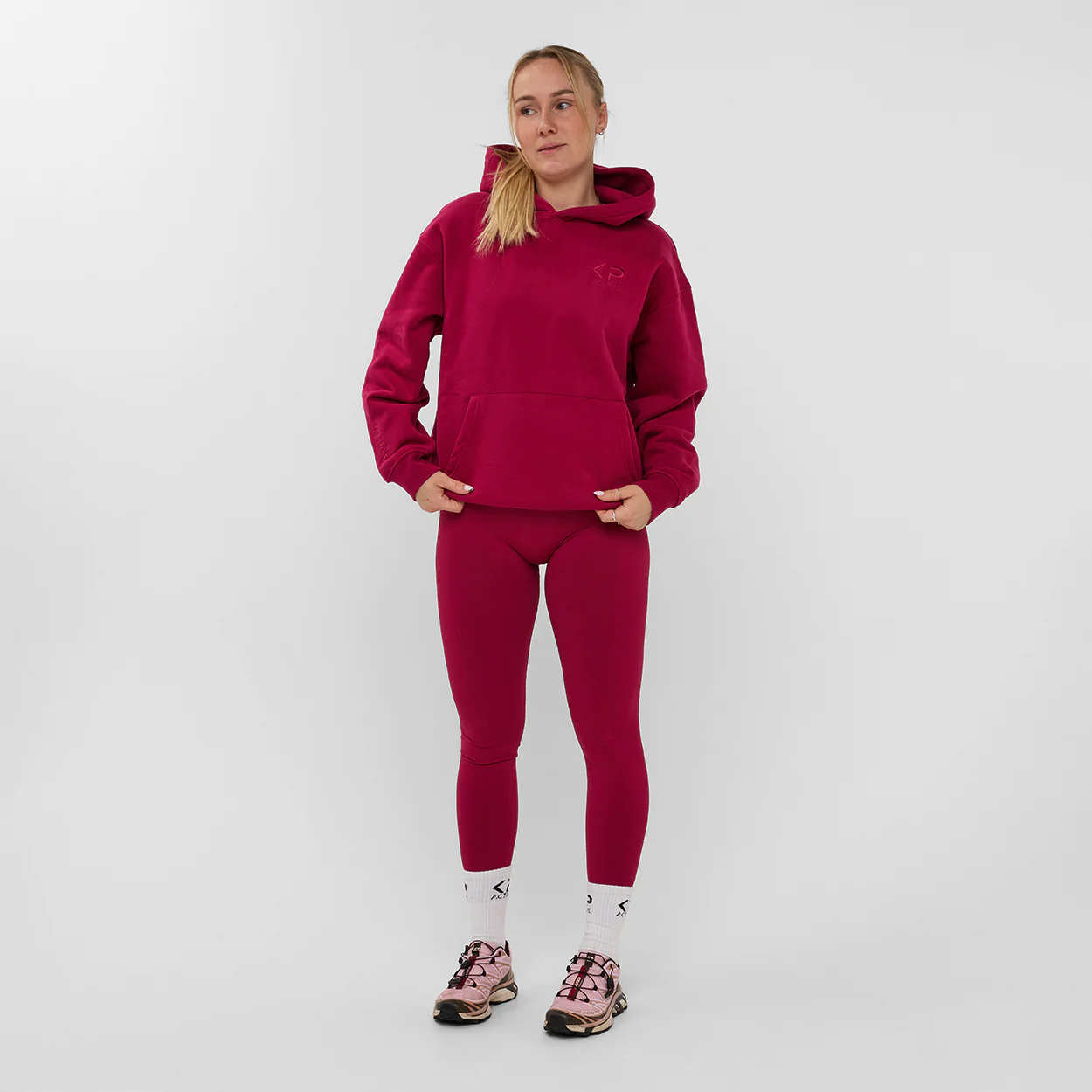 CLASSIC CHERRY RED HOODIE - Image 4
