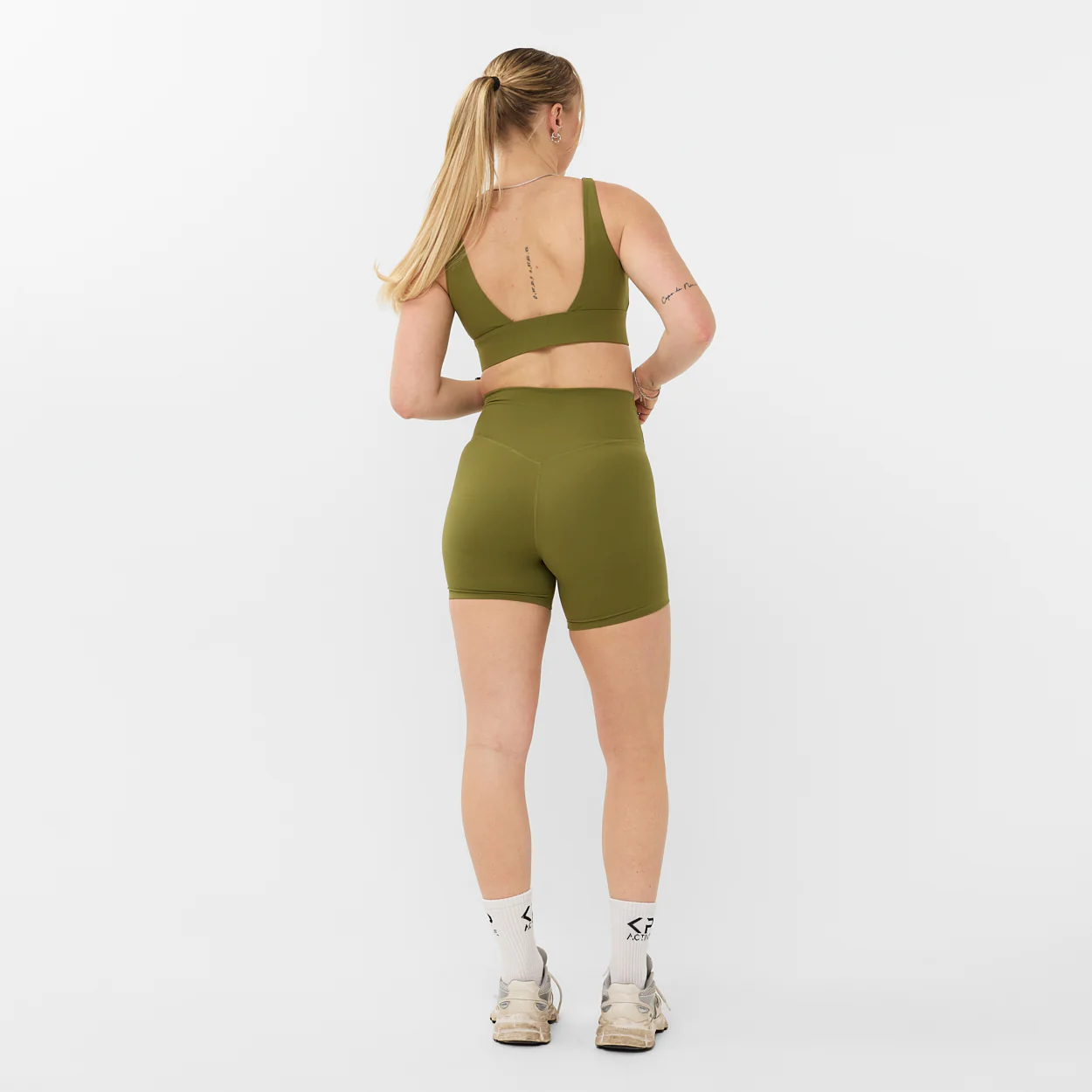 V-SHAPE SHORT KHAKI - Image 3
