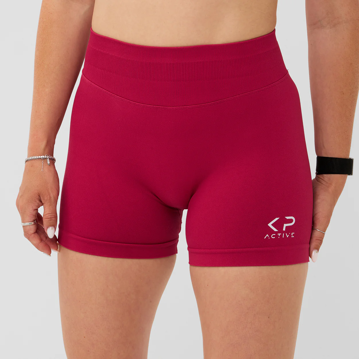 PERFORMANCE SHORT CHERRY RED - Image 3