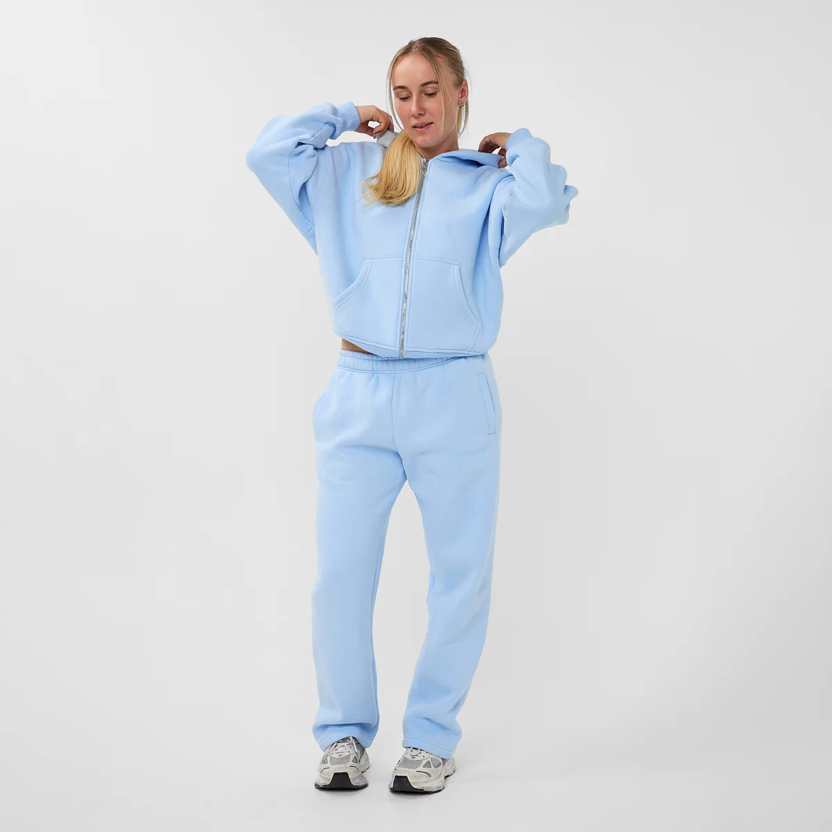 SERIES ZIPPER JACKET BABY BLUE - Image 4